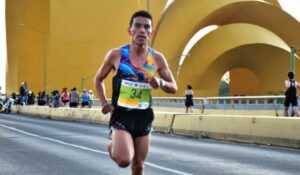 Israel Oropeza, ciclista atropellado en medio maratón en Guadalajara