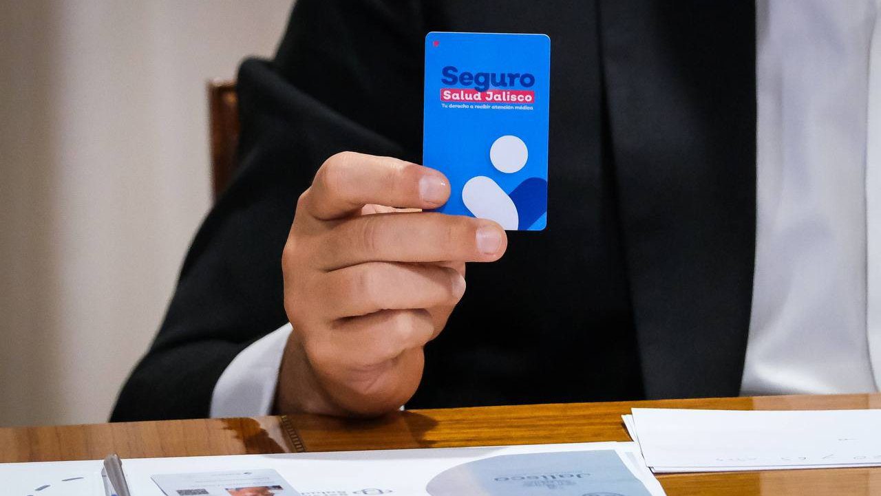 Enrique Alfaro anuncia creación de Seguro Salud Jalisco: se credencializará al primer millón de personas