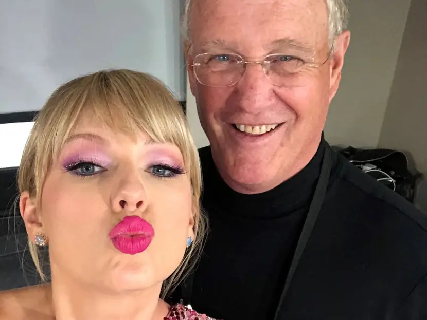 Representante de Taylor Swift aclara agresión de padre de la cantante a fotógrafo