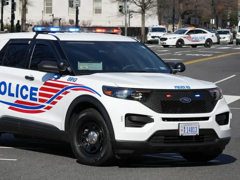 Tiroteo deja 3 agentes heridos en Washington DC