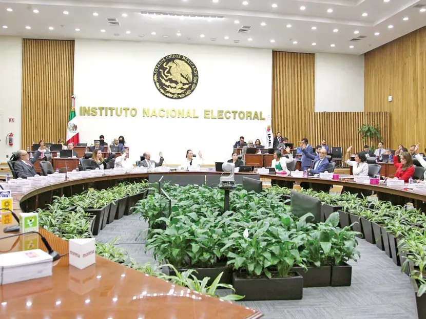 Aprobación de Candidaturas: Retrasos y disputas en el INE