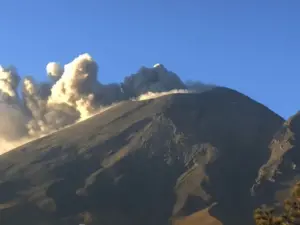 Popocatépetl registra más de 8 horas de actividad sísmica continua