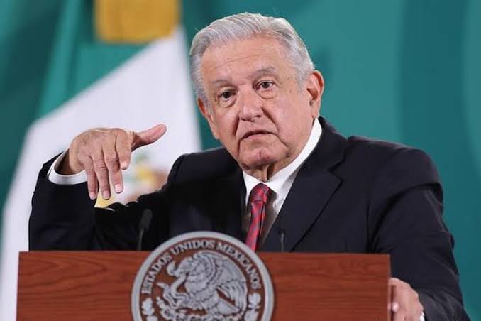 AMLO reclama al Poder Judicial por prohibirle hablar de proceso electoral