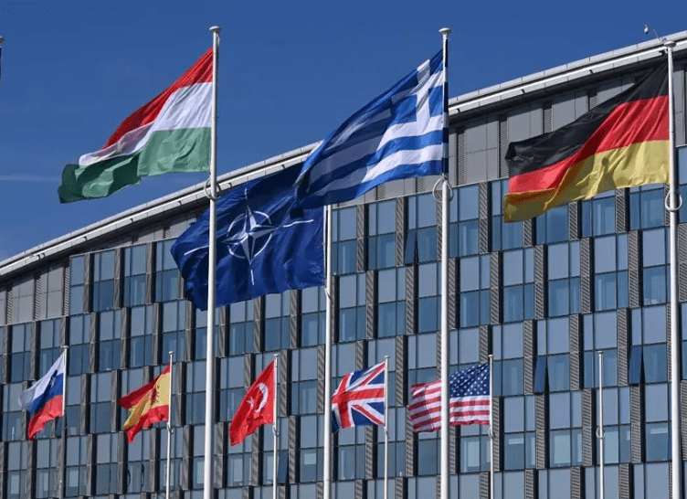 Suecia se convierte oficialmente en miembro de la OTAN