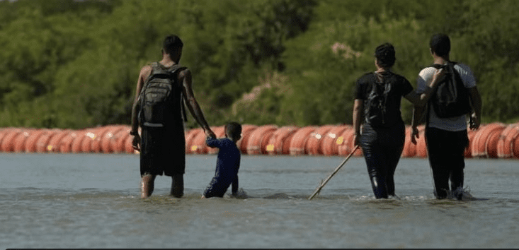 Tribunal texano congela ley antimigrantes