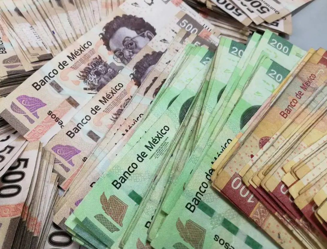 Acusan a FUNO de fraude bursátil