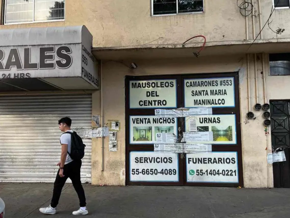 La Fiscalía de la CDMX recupera dos cuerpos descompuestos en una funeraria