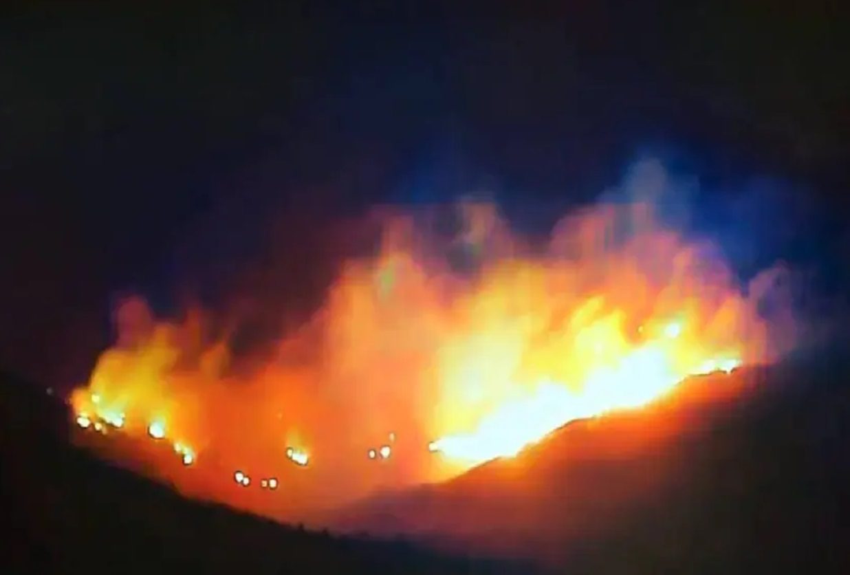 Fuego arrasa con cientos de hectáreas en el Parque Ixta-Popo