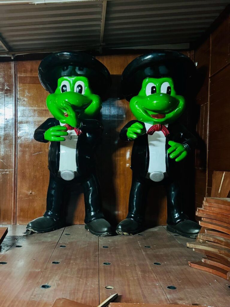 Ranas de Señor Frog’s robadas de Acapulco tras huracán Otis