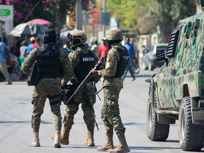EU evacúa personal por aumento de violencia en Haití