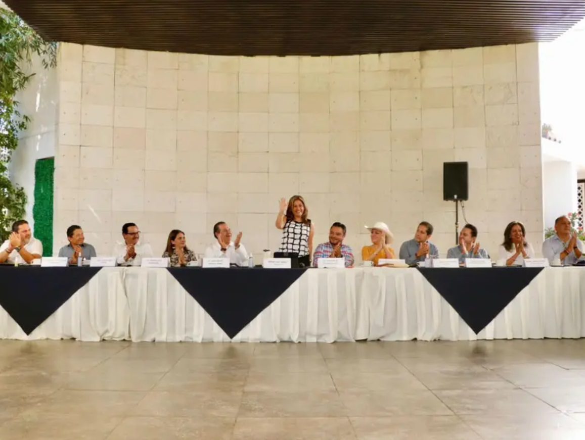 La precandidata de PAN, PRI y PRD en Morelos agradece el respaldo de empresarios