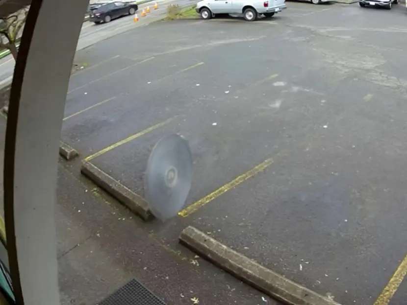 Hombre sobrevive a sierra “voladora”