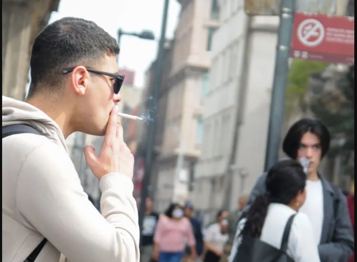 La Corte avala zonas de fumadores en lugares públicos
