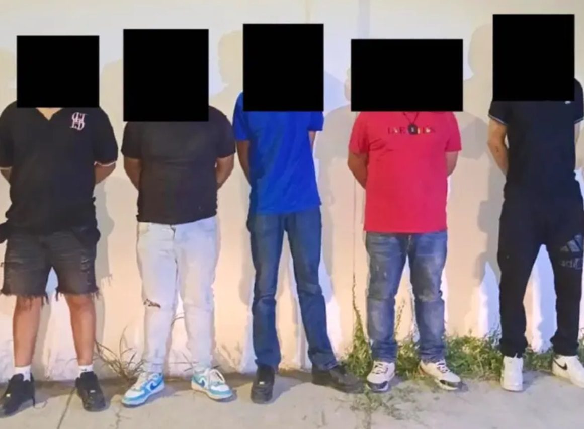 Seis detenidos, incluido un menor de 14 años, portaban armas del Ejército