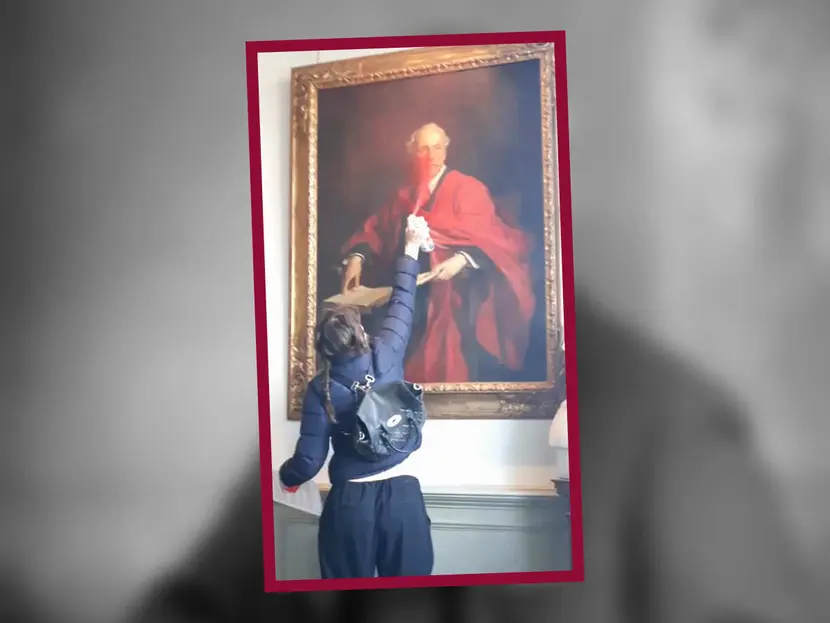 Activistas dañan pintura de personaje británico que ayudó a crear Israel