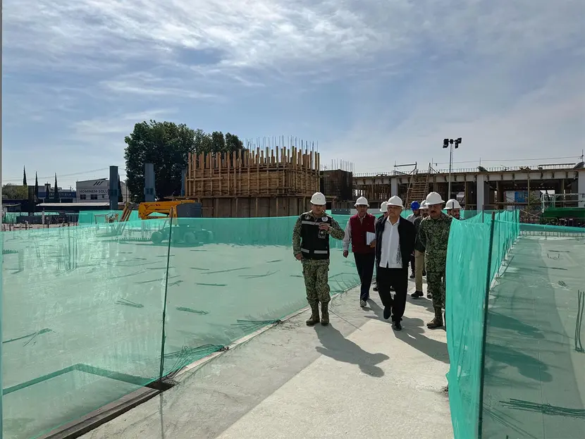 AMLO visita hospitales en Tlaxcala y Puebla