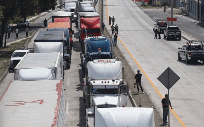 Transportistas cerrarán autopistas del Edomex hacia CDMX este 13 de marzo