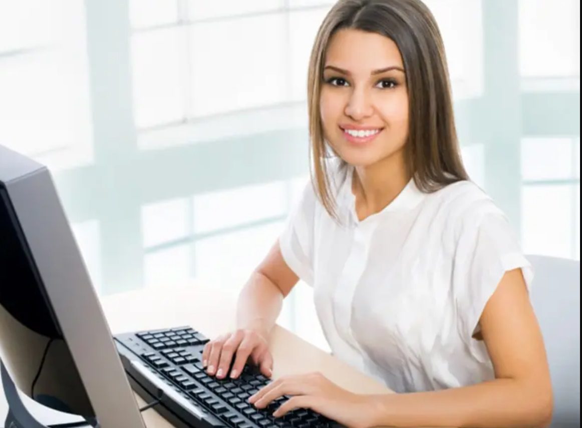 ¿Las mujeres sufren más estrés laboral que los hombres?