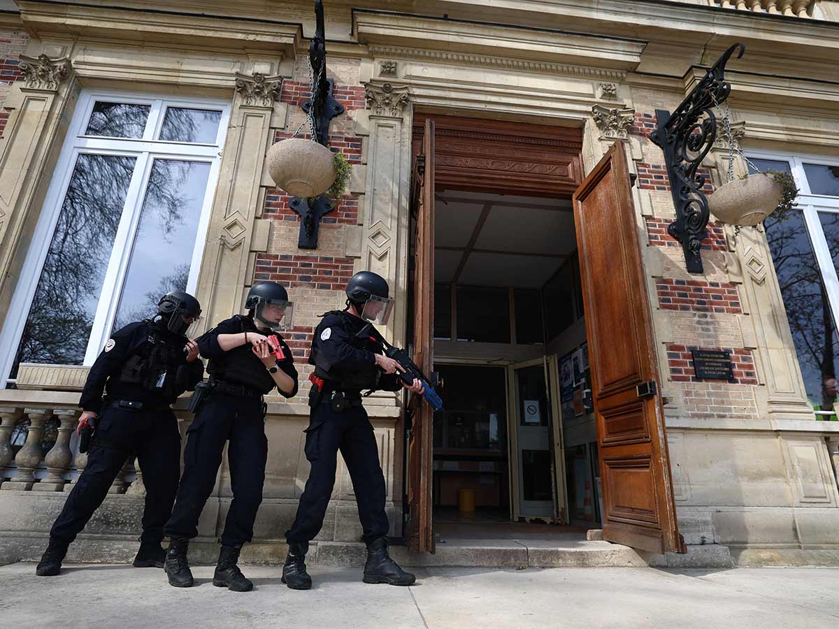 Policía de élite de Francia se prepara para ataques terroristas