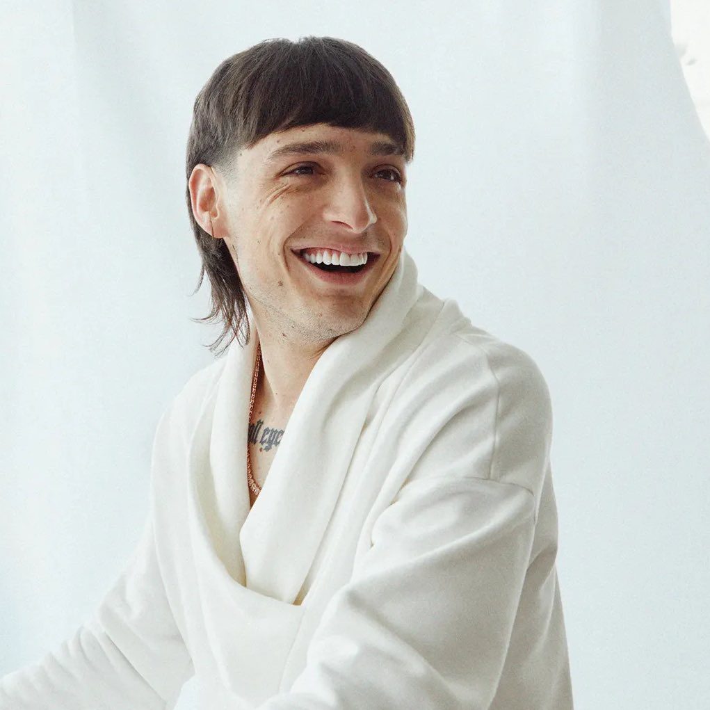 Acusan a Peso Pluma de robar marihuana