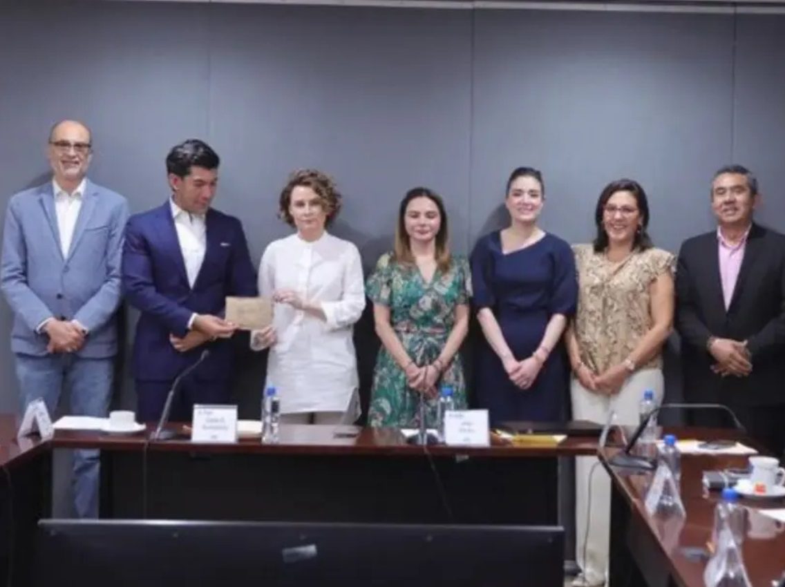 INE proporciona preguntas a moderadores para el primer debate presidencial