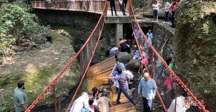 ¡Las 30 carpetas contra Villalobos no avanzan!