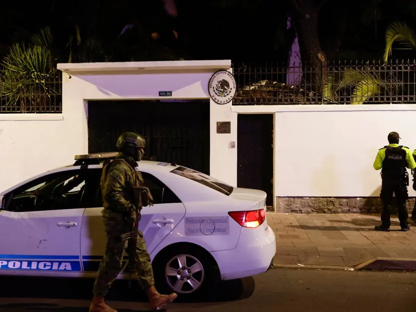 OEA condena incursión en embajada mexicana en Ecuador