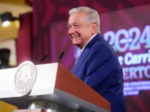 AMLO celebra la autorización del INE para sus 'mañaneras'