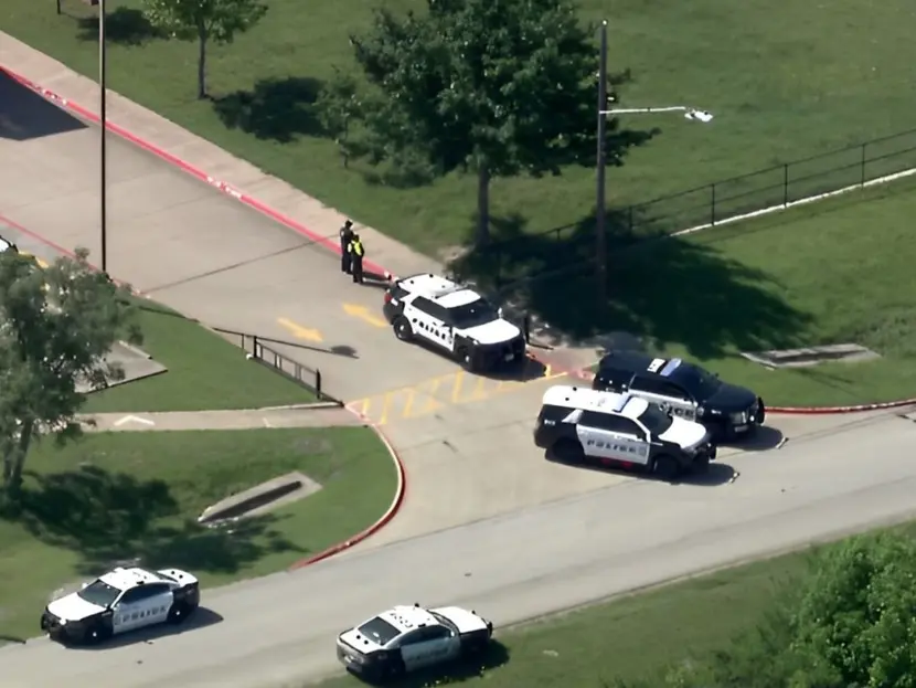 Tiroteo en escuela secundaria de Dallas: una persona herida