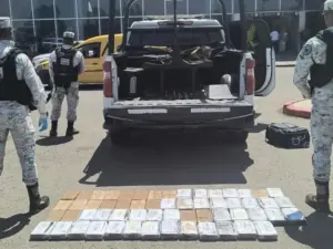 Guardia Nacional incauta paquetes con cocaína en aeropuerto de Puebla