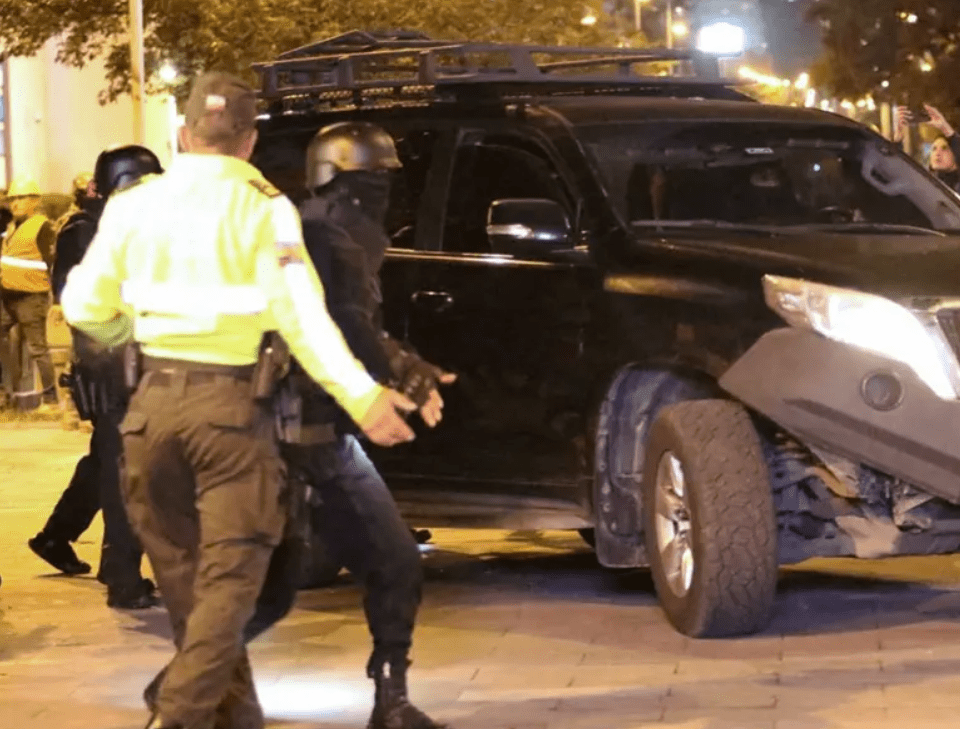 Candidatos y políticos condenan irrupción ecuatoriana a embajada de México