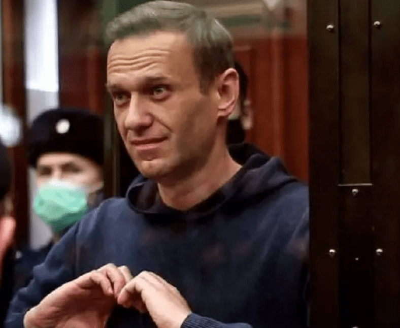 Inteligencia de EU dice que Putin no ordenó la muerte de Navalny