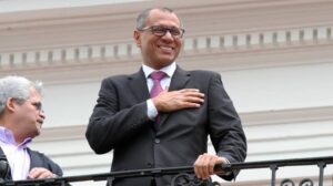 México ofrece asilo a exvicepresidente ecuatoriano