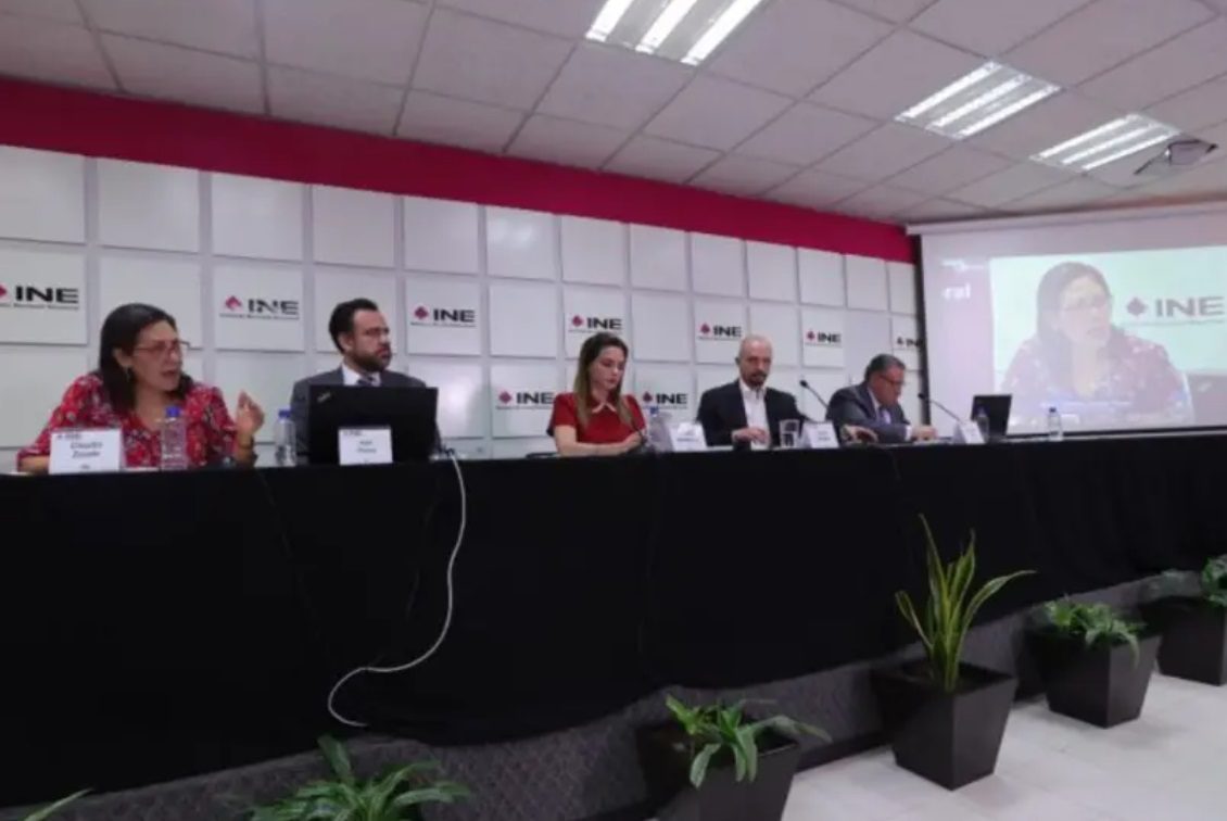 Mexicanos en el extranjero deben actualizar su registro en el INE antes del 5 de mayo