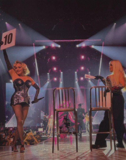 Madonna invita al escenario a Wendy Guevara