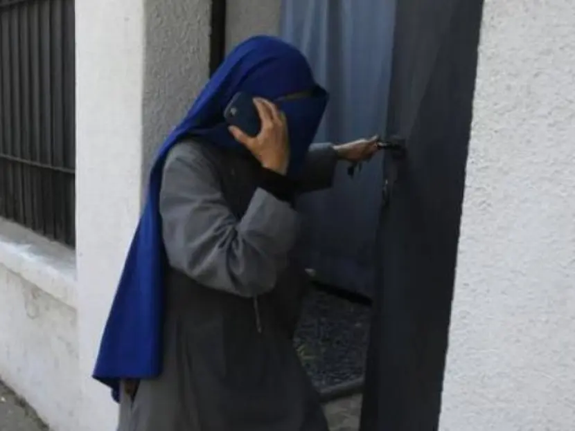 Monja deja restos óseos de su compañera en las calles de Chile