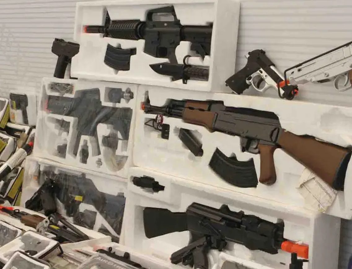 Niño mata a primo con rifle de su padre