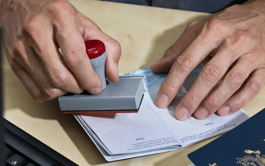 Perú impone visa para mexicanos