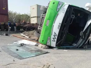 Choque Mortal en Atitalaquia: Autobús Impacta con Tren