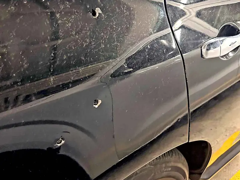 Balean camioneta de candidata Alessandra Rojo de la Vega