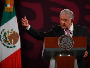 López Obrador: Gobierno apelará fallo a favor de militares en caso Ayotzinapa
