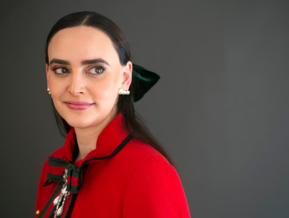 GENTE DETRÁS DEL DINERO