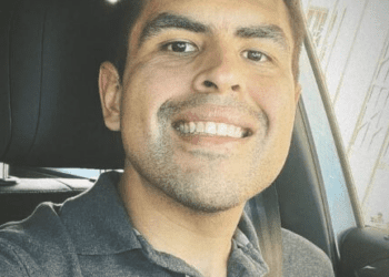 Balean a coordinador de redes de candidato en BC