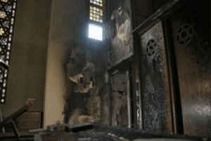 En Francia, policía mata a hombre que intentaba incendiar una sinagoga