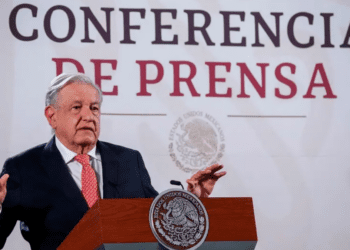 Pide AMLO no caer en ‘rumores’ de cara a elecciones del 2 de junio