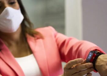 Cofepris autoriza un software para el monitoreo cardíaco en relojes inteligentes