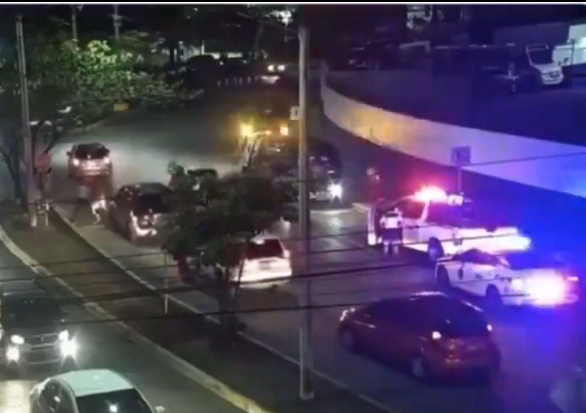 Policía en Cancún golpean a ciudadano