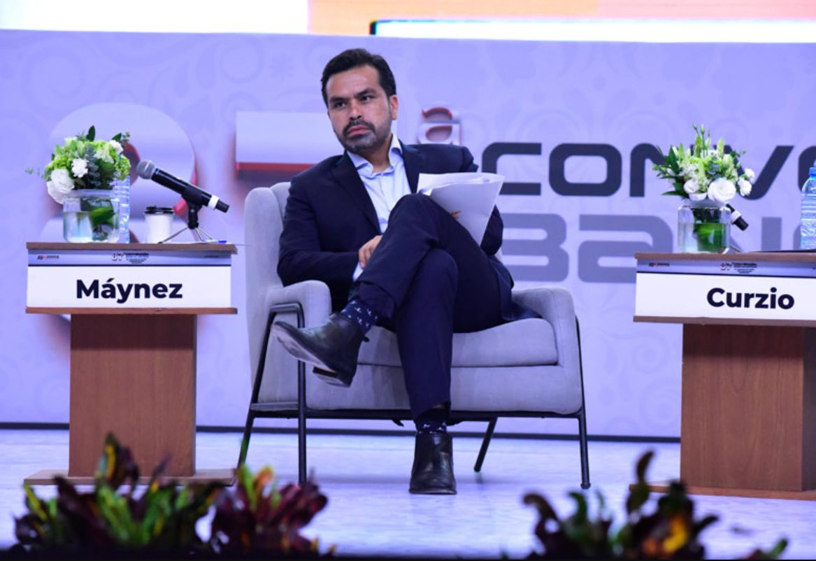 GENTE DETRÁS DEL DINERO