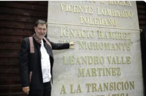 Entre lágrimas Fernández Noroña se despide de la Cámara de Diputados