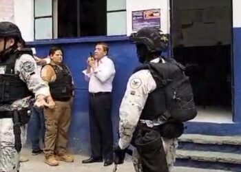 Jorge Rodríguez Medrano, de MORENA, da órdenes a la Guardia Nacional